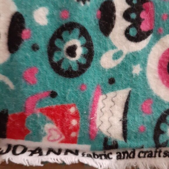 Cotton Flannel Sewing Fabric Teapots Coffee Cups Mugs Crafting Fashion 2.4 yd - Picture 3 of 8